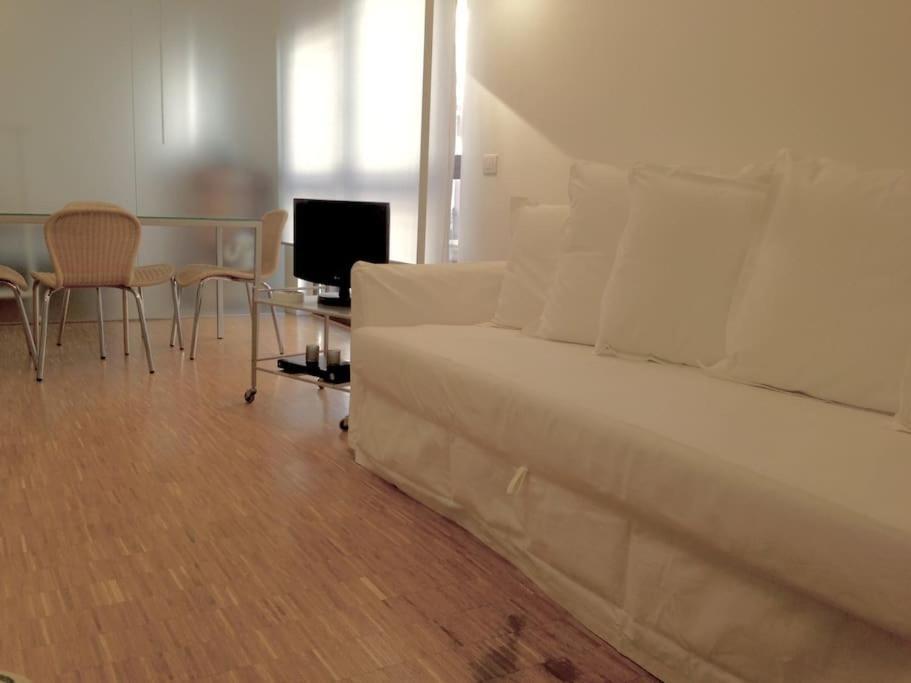 New Cosy Apartment Near To Petruzzelli Theatre Bari Esterno foto