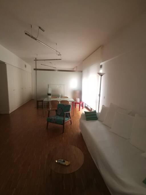 New Cosy Apartment Near To Petruzzelli Theatre Bari Esterno foto