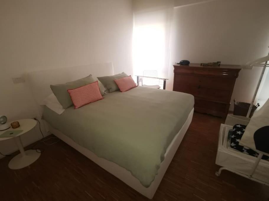 New Cosy Apartment Near To Petruzzelli Theatre Bari Esterno foto