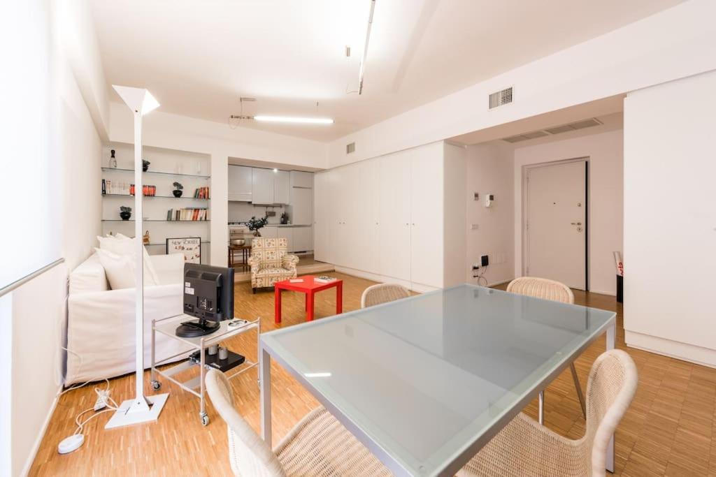 New Cosy Apartment Near To Petruzzelli Theatre Bari Esterno foto