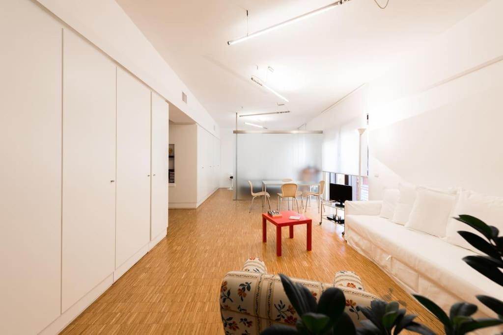 New Cosy Apartment Near To Petruzzelli Theatre Bari Esterno foto